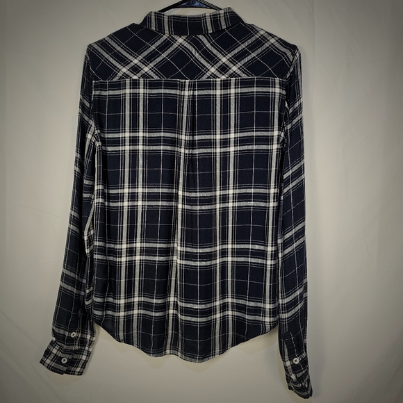 Paige plaid buttondown top. - Picture 8 of 9